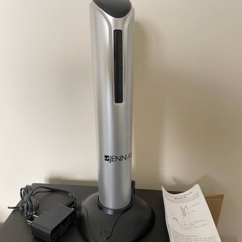 Leed’s 1025-37 BRAND NEW Veneto Automatic Wine Opener